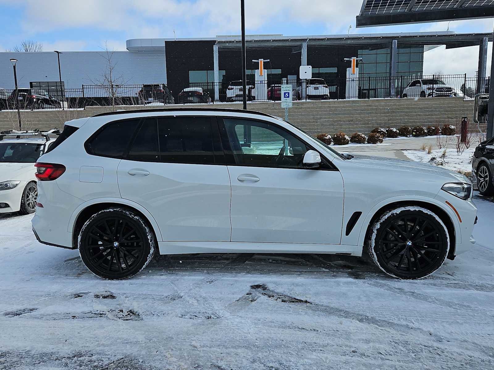 Certified 2023 BMW X5 xDrive40i w/ M Sport Package image 15