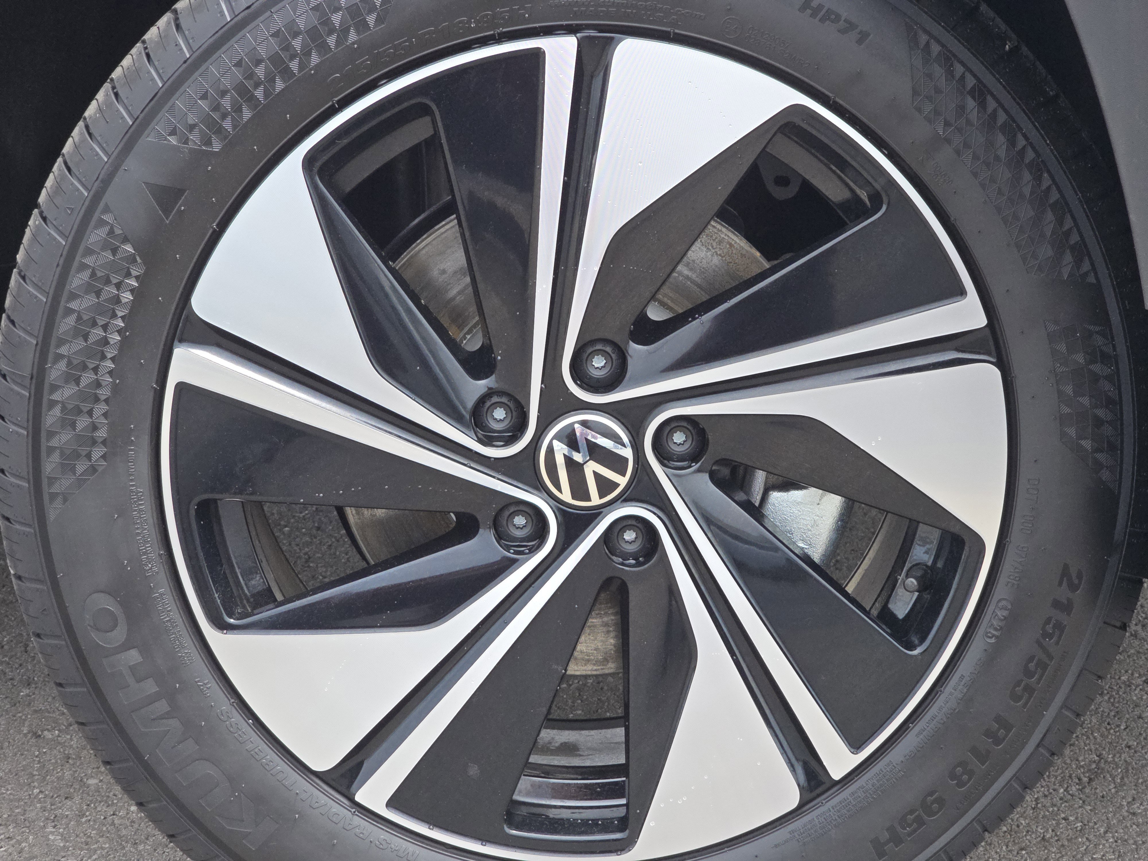 New 2026 Volkswagen Taos SE AWD/4WD image 15