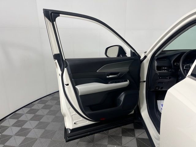 Used 2024 Toyota Grand Highlander XLE image 15