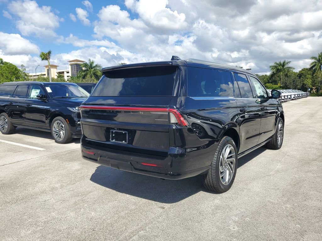 New 2025 Lincoln Navigator L Reserve image 4