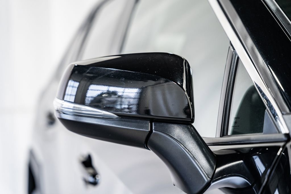 Used 2025 Toyota RAV4 XLE image 11