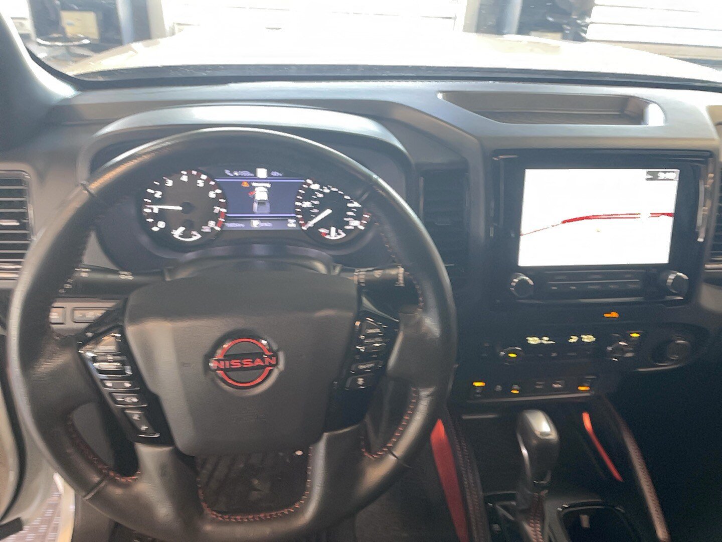Used 2023 Nissan Frontier PRO-4X w/ Pro-4X Premium Package AWD/4WD image 15