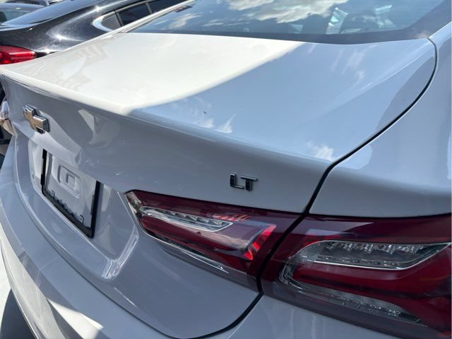 Used 2022 Chevrolet Malibu LT FWD image 5