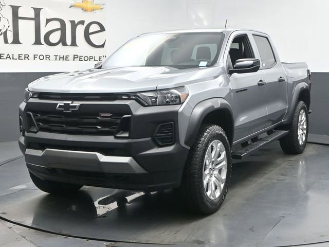 Used 2024 Chevrolet Colorado Trail Boss w/ LPO, Dark Essentials Package AWD/4WD image 32