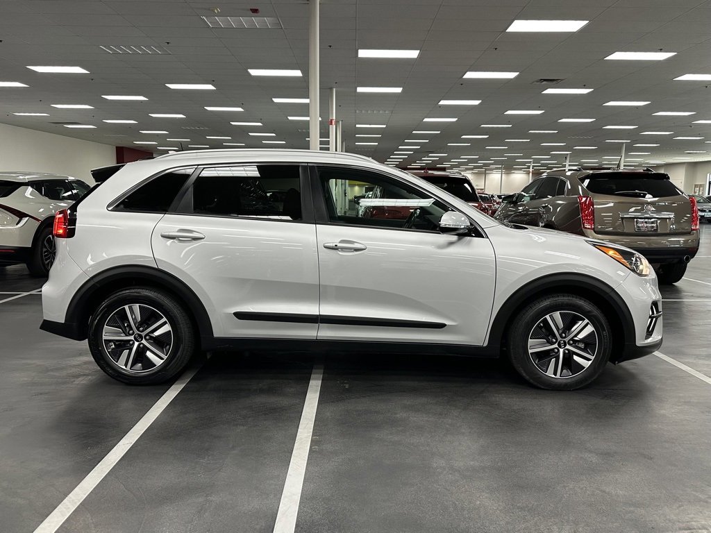 Used 2020 Kia Niro EX Premium image 8