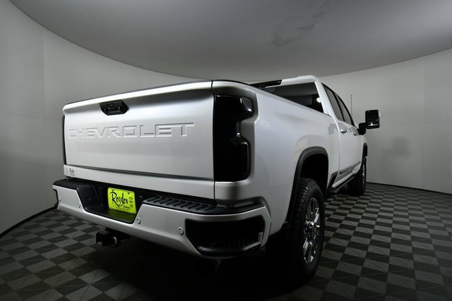 Used 2024 Chevrolet Silverado 3500 High Country w/ Technology Package image 11