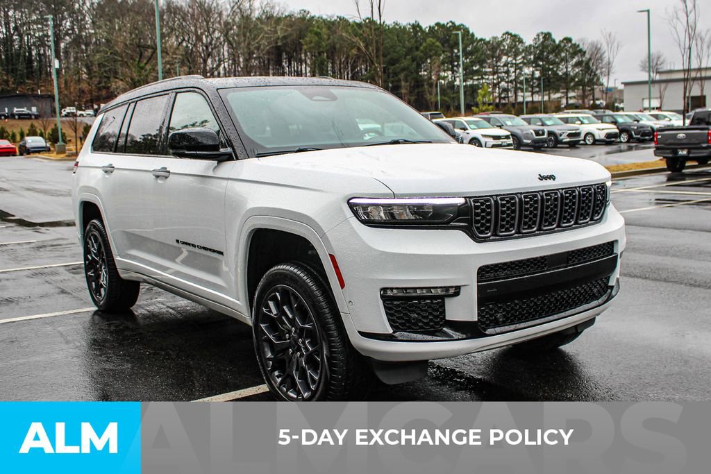 Used 2024 Jeep Grand Cherokee L Summit w/ Advanced Protech Group IV image 4