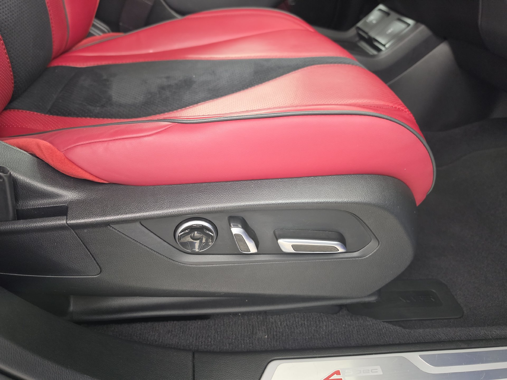 Used 2021 Acura RDX w/ Advance Package FWD image 34
