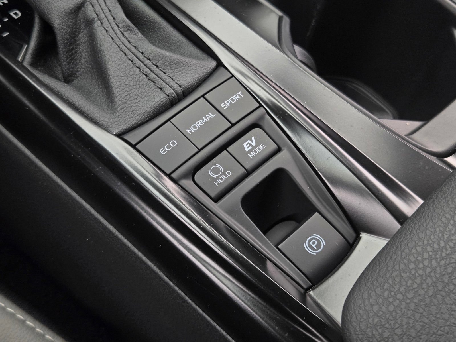 Certified 2026 Toyota Camry SE FWD image 17