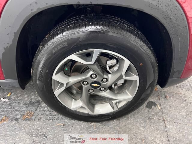 Used 2025 Chevrolet Trax LT image 19