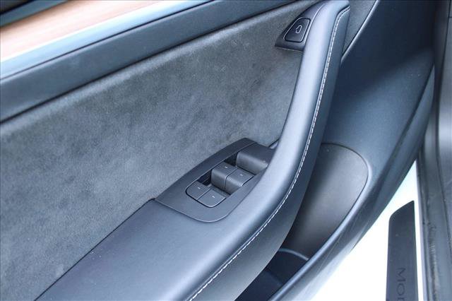 Used 2022 Tesla Model 3 Performance AWD/4WD image 17