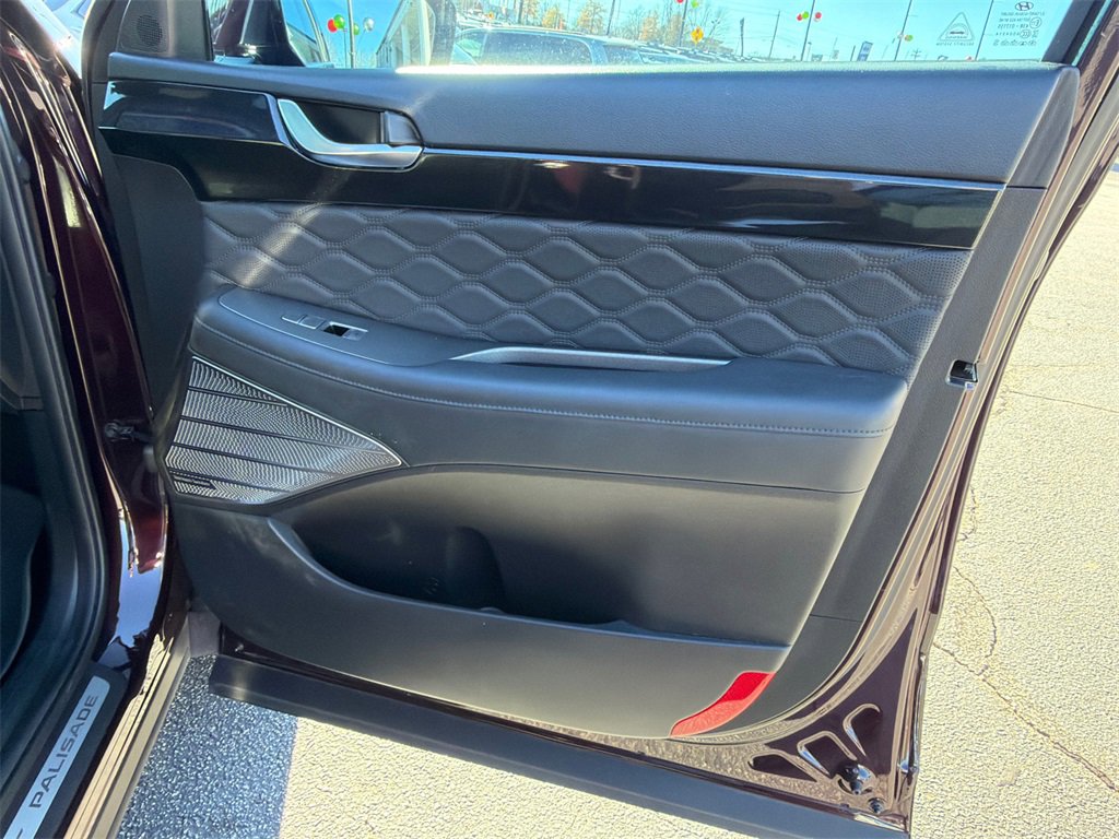 Used 2022 Hyundai Palisade Calligraphy image 14