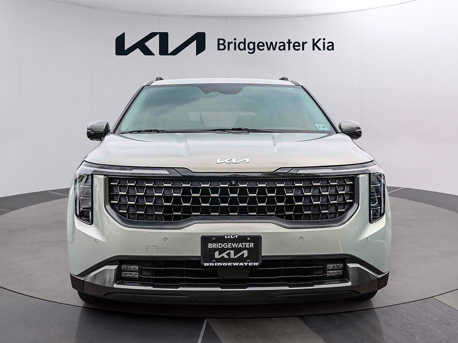 Certified 2025 Kia Carnival SX Prestige FWD image 2