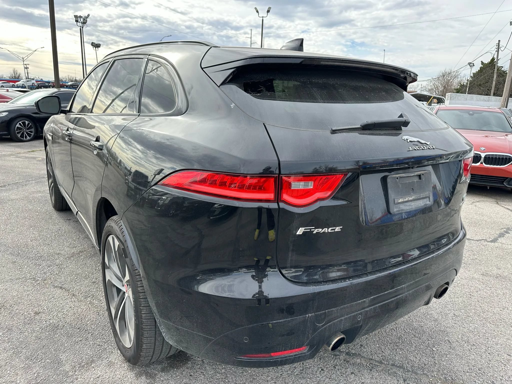 Used 2017 Jaguar F-PACE S AWD/4WD image 32