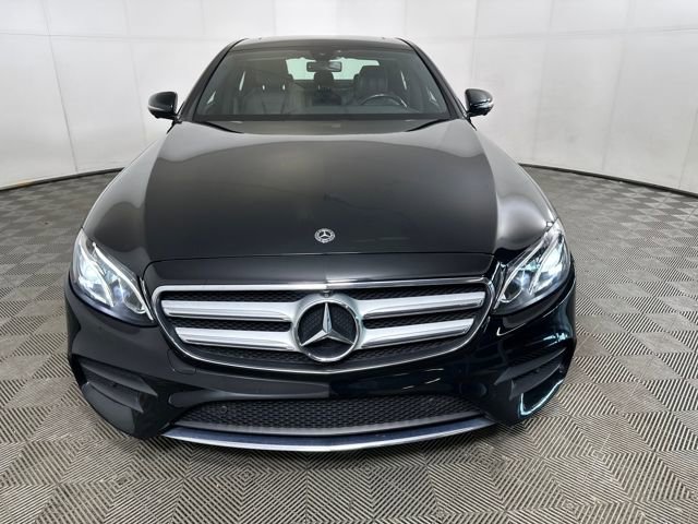 Used 2019 Mercedes-Benz E 300 4MATIC image 8