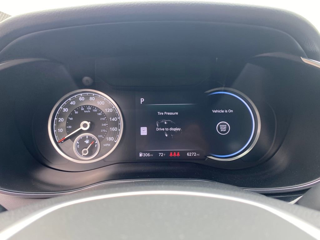 Used 2025 Genesis G70 2.5T w/ Sport Prestige Package image 33