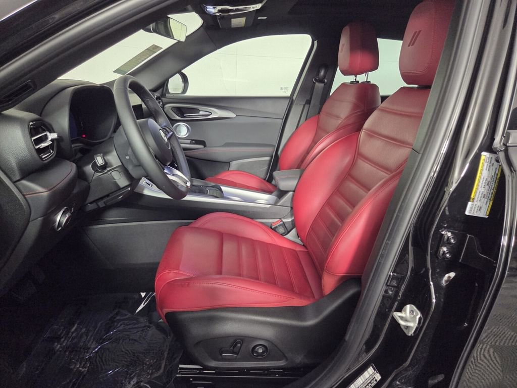 Certified 2025 Dodge Hornet GT Plus w/ GT Plus Package image 13