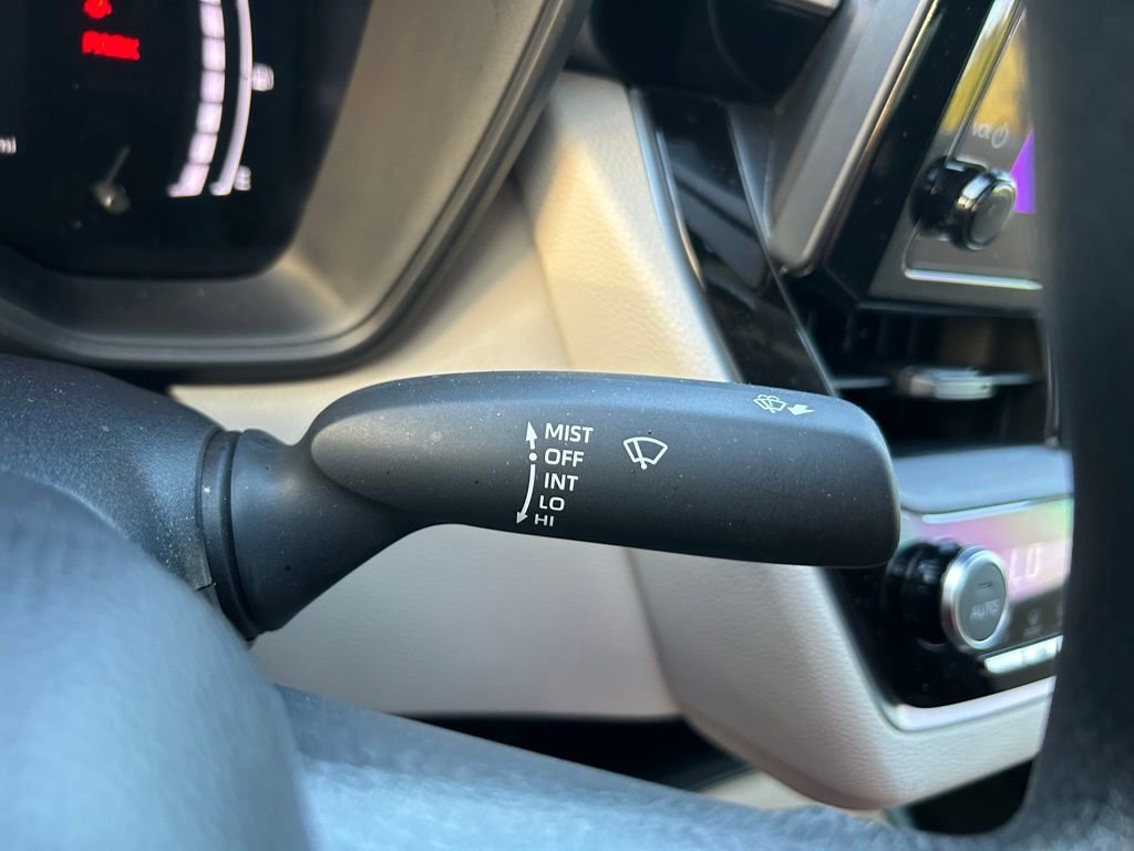 Used 2026 Toyota Corolla LE FWD image 20