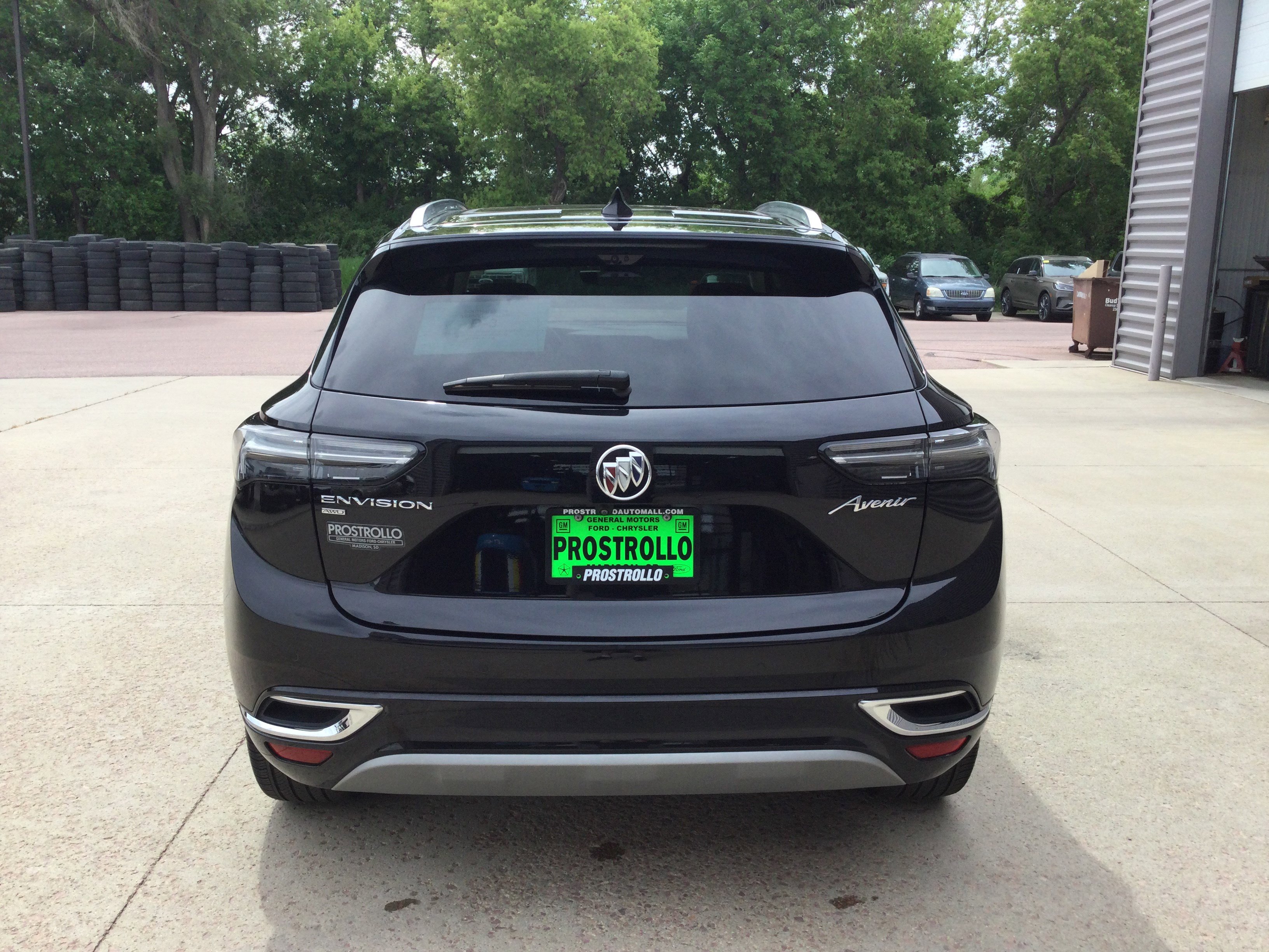 Used 2023 Buick Envision Avenir AWD/4WD image 4