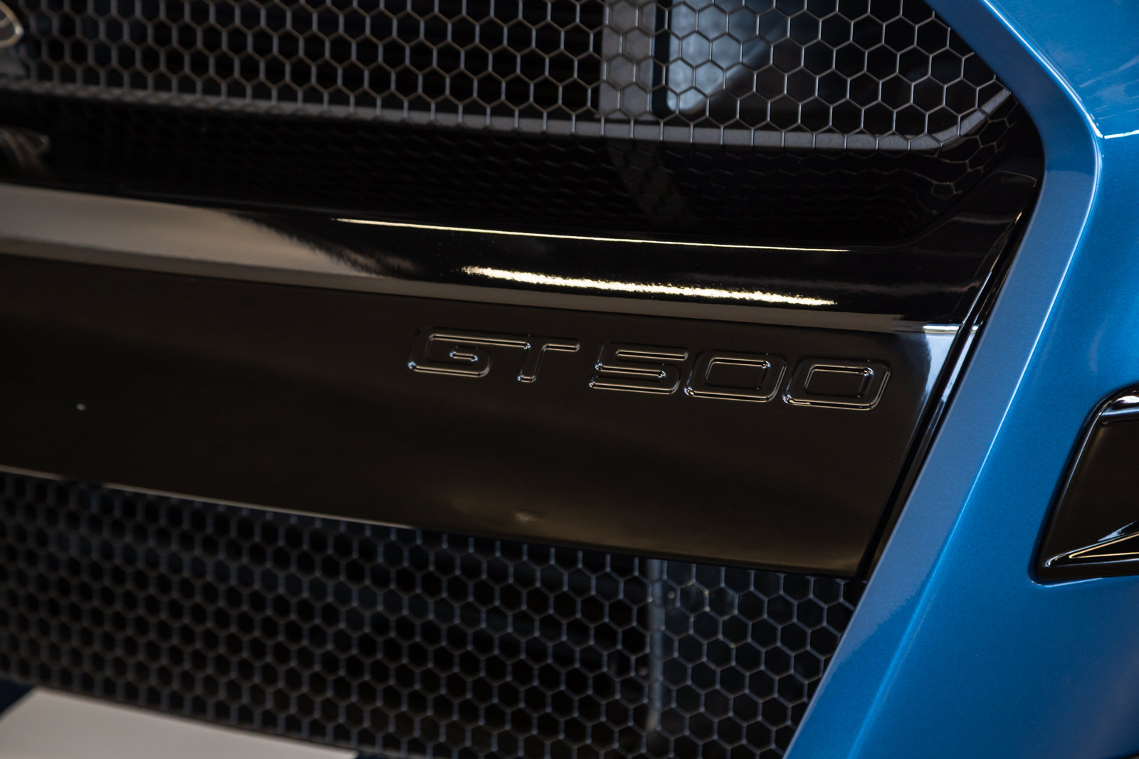 Used 2020 Ford Mustang Shelby GT500 w/ Carbon Fiber Track Pack RWD image 28
