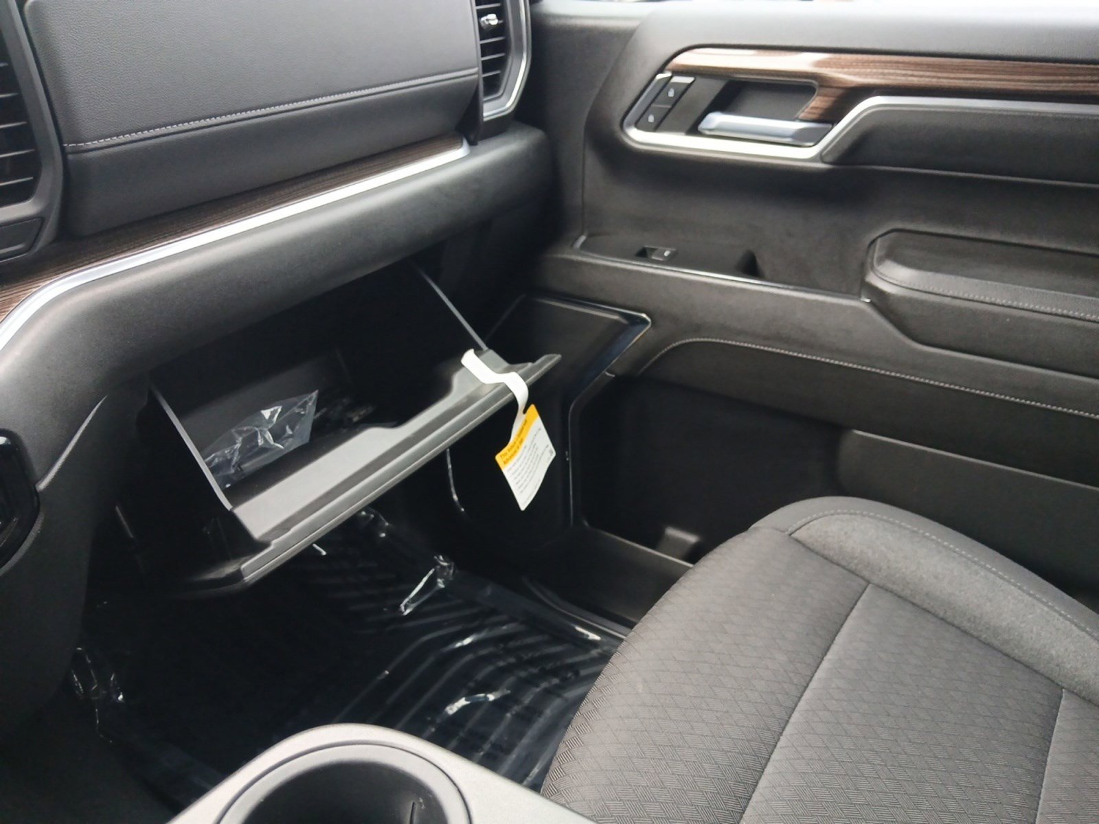 Used 2023 Chevrolet Silverado 1500 LT image 22