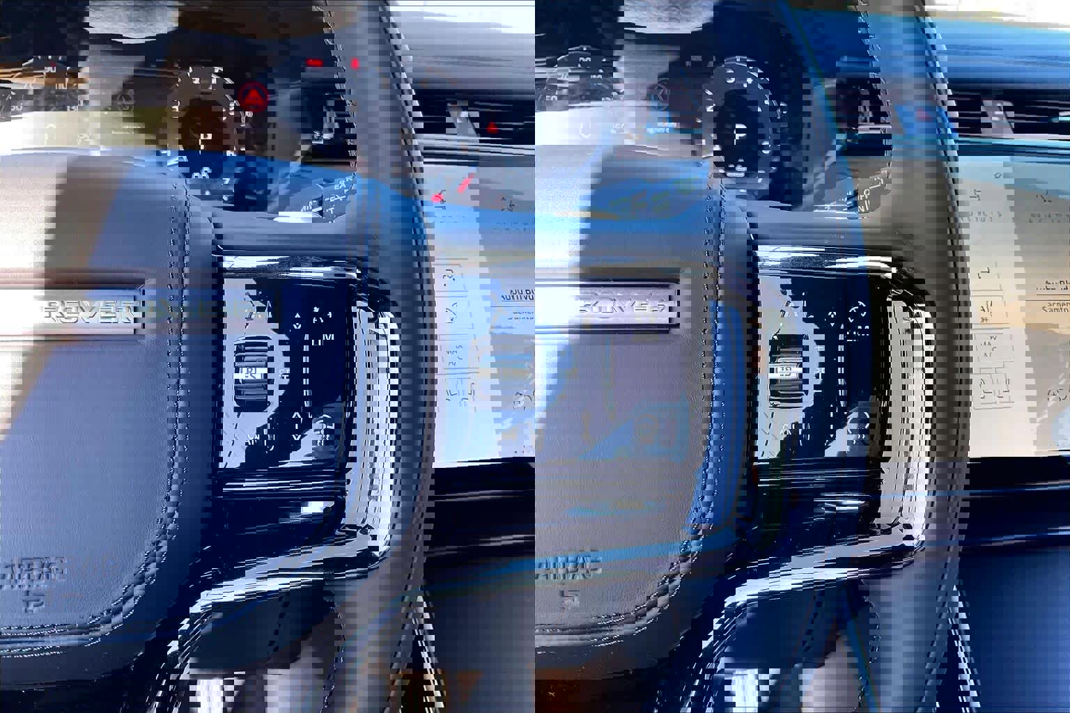 New 2026 Land Rover Range Rover Velar Dynamic SE image 18