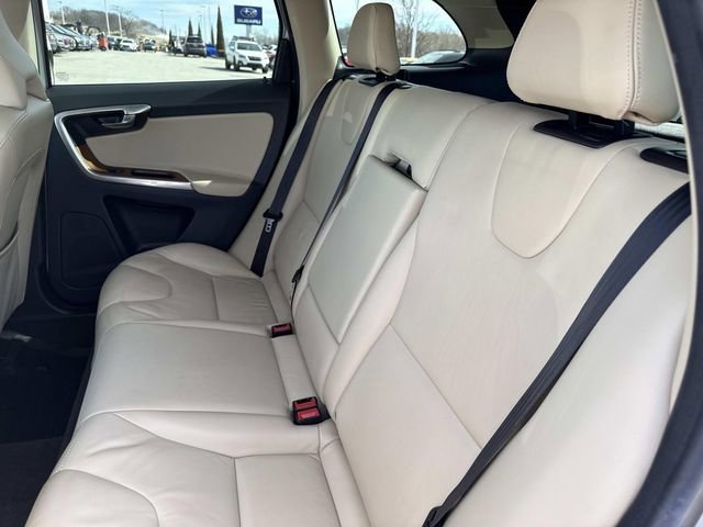 Used 2017 Volvo XC60 T5 Inscription w/ Preferred Option Package image 16