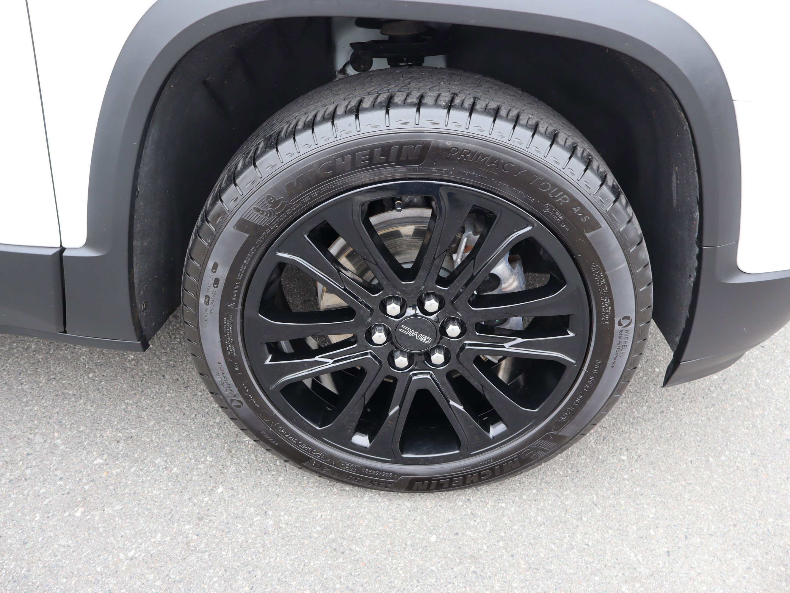 Certified 2023 GMC Acadia SLE w/ Driver Convenience Package image 40