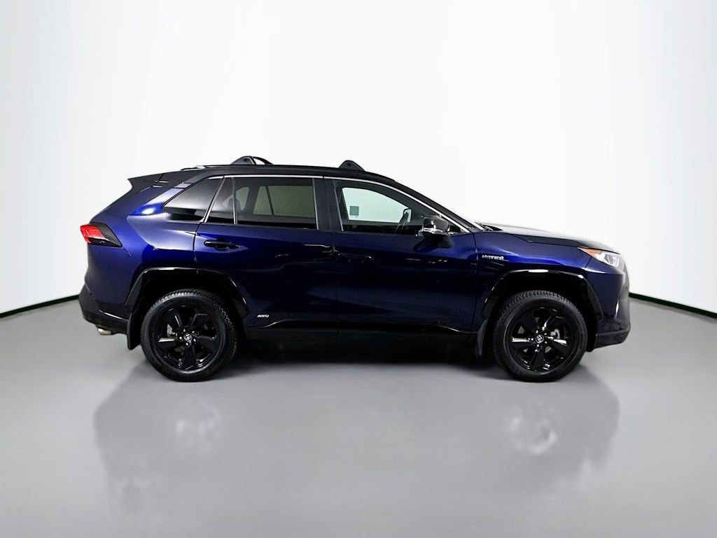 Used 2020 Toyota RAV4 XSE image 4