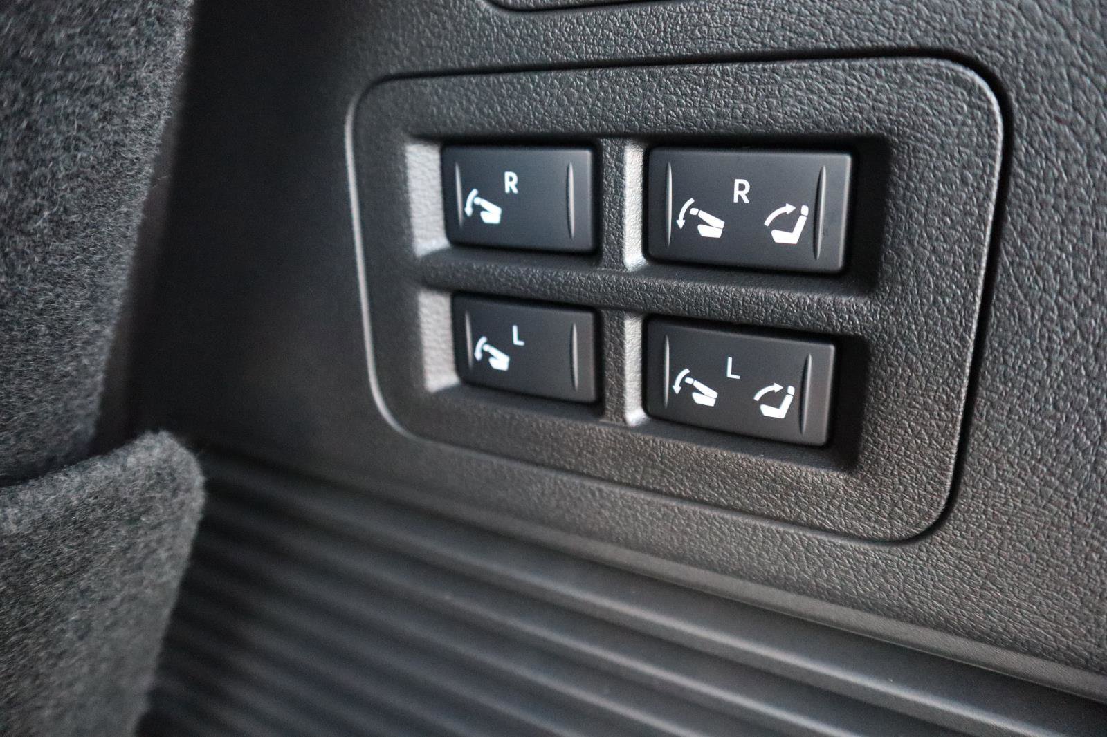 New 2026 Nissan Armada SL w/ Captain's Chari Seat Package image 45