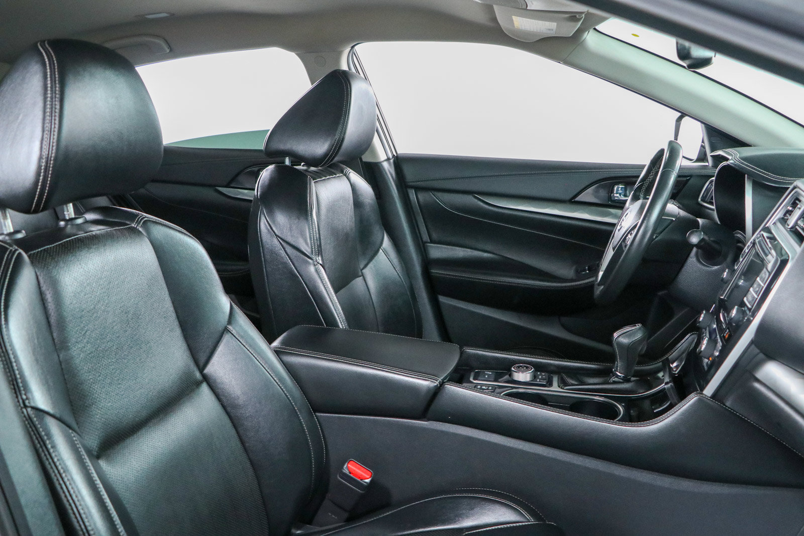 Used 2022 Nissan Maxima SV w/ Floor Mat Group FWD image 26