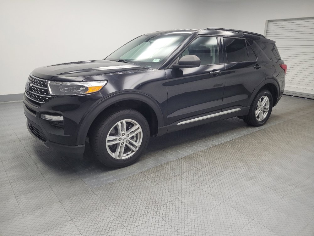 Used 2021 Ford Explorer XLT w/ Equipment Group 202A image 2