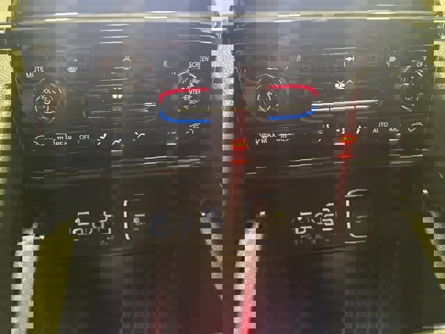 New 2025 Jeep Grand Cherokee Limited w/ Trailer Tow Package image 14