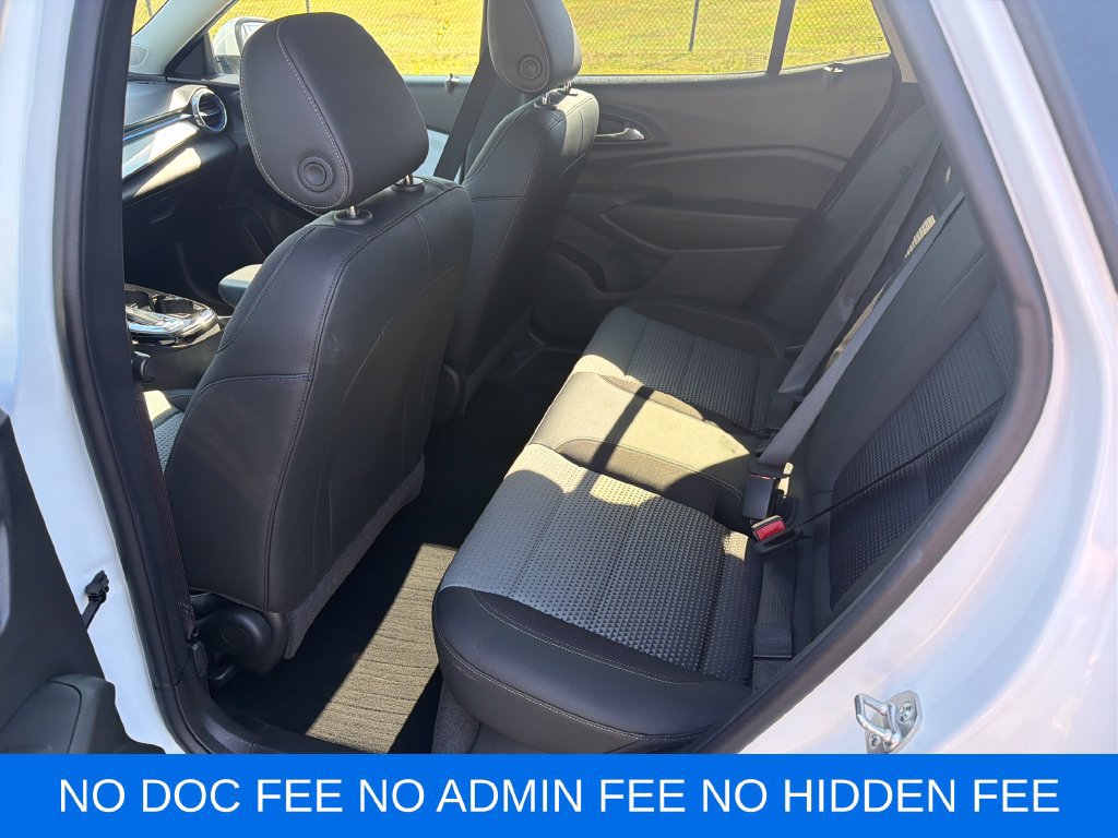 Used 2026 Chevrolet Trax LT FWD image 25