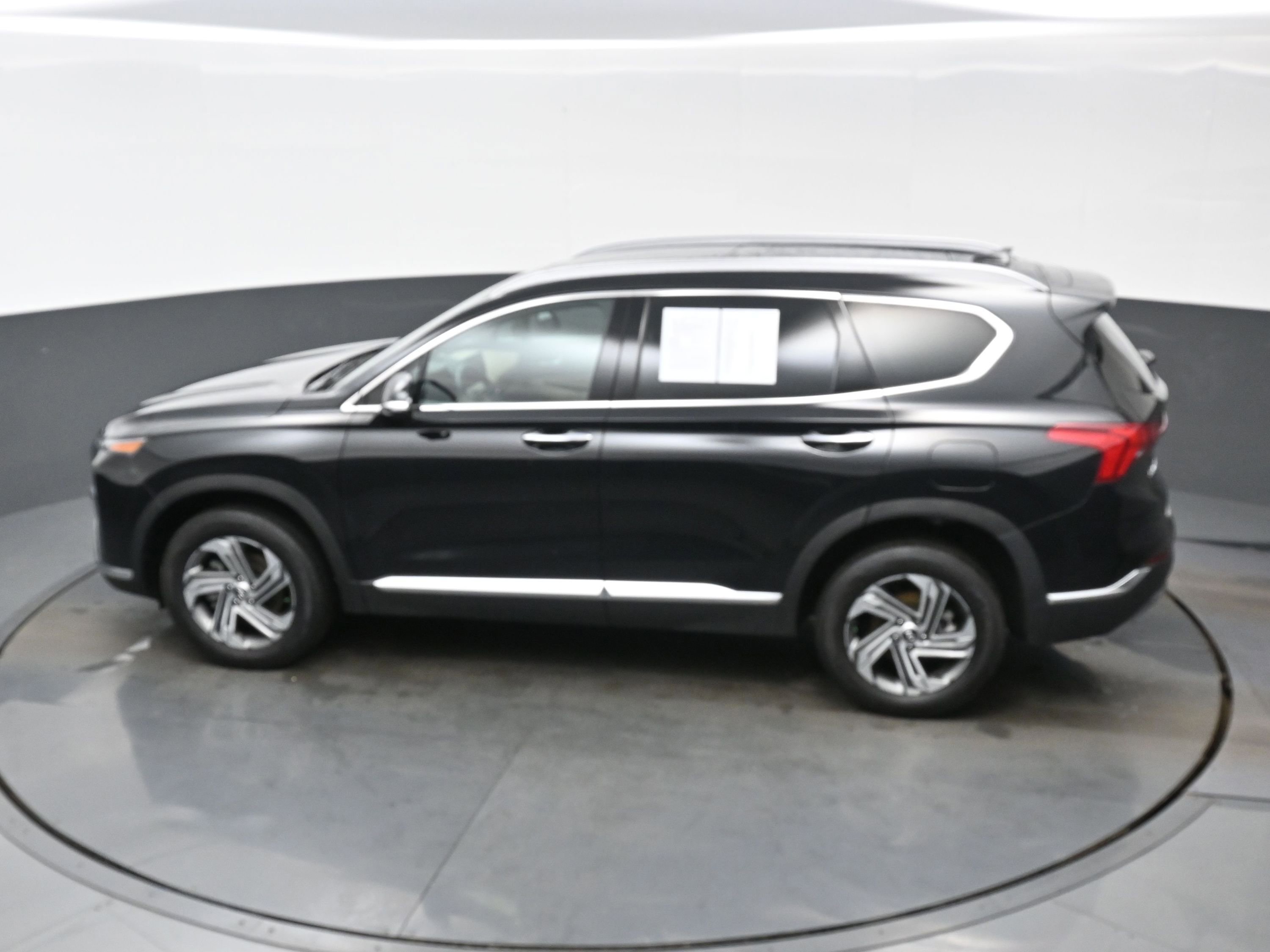 Used 2023 Hyundai Santa Fe SEL w/ Premium Package image 34