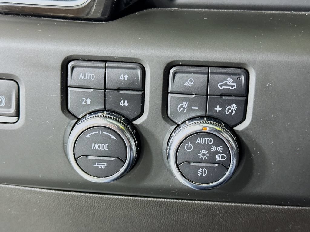 Used 2024 GMC Sierra 1500 Denali w/ Technology Package AWD/4WD image 20