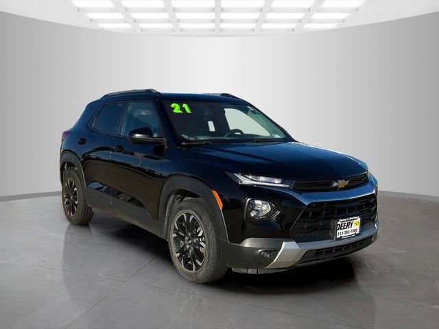 Used 2021 Chevrolet TrailBlazer LT image 2