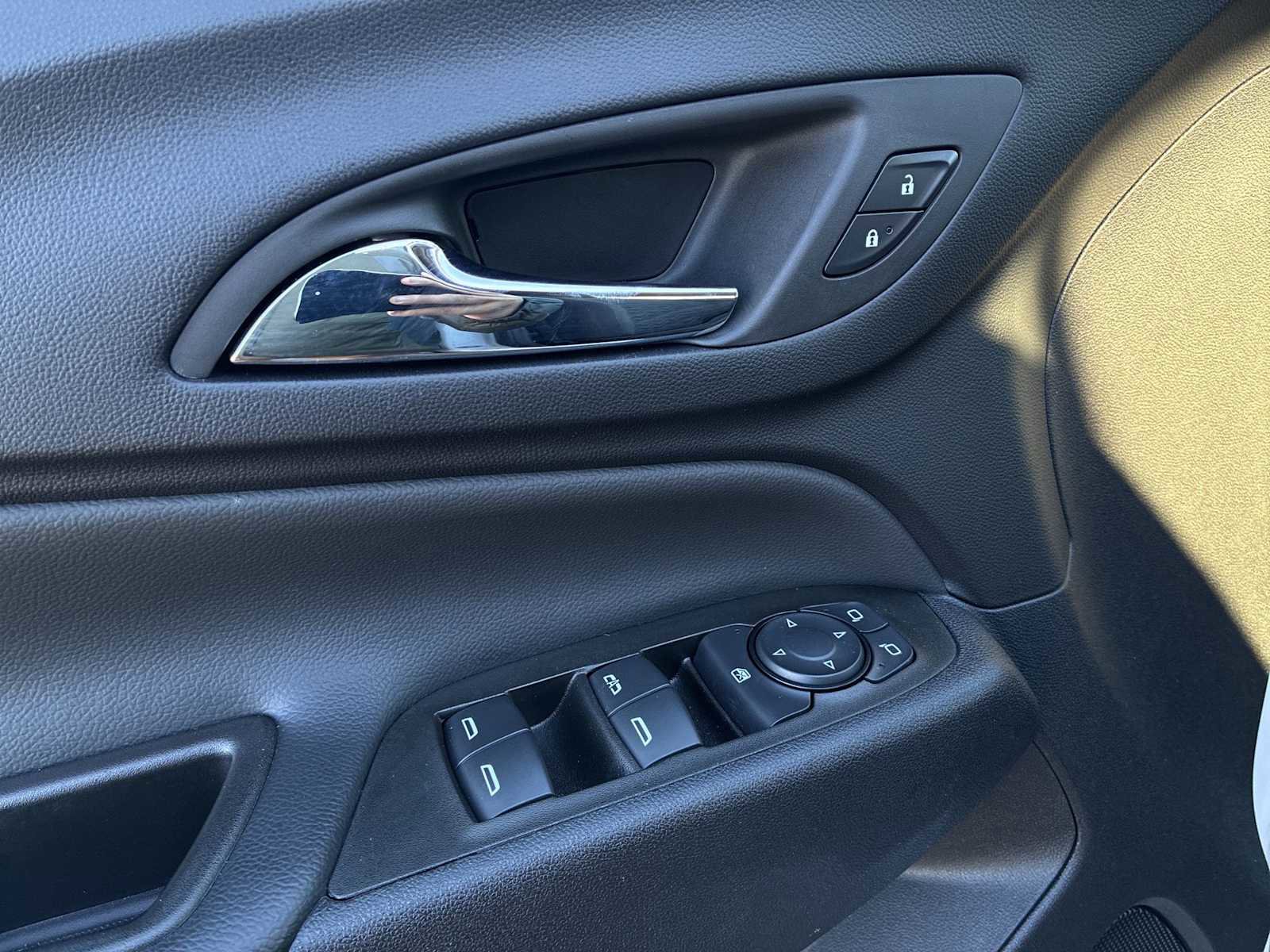 Certified 2023 Chevrolet Equinox LT image 22