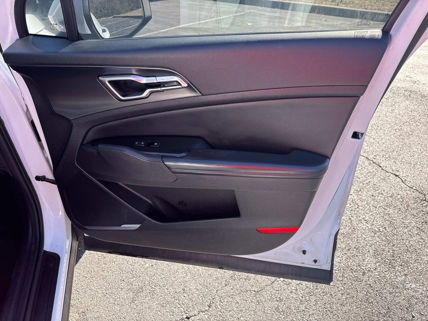 Used 2023 Kia Sportage EX image 22