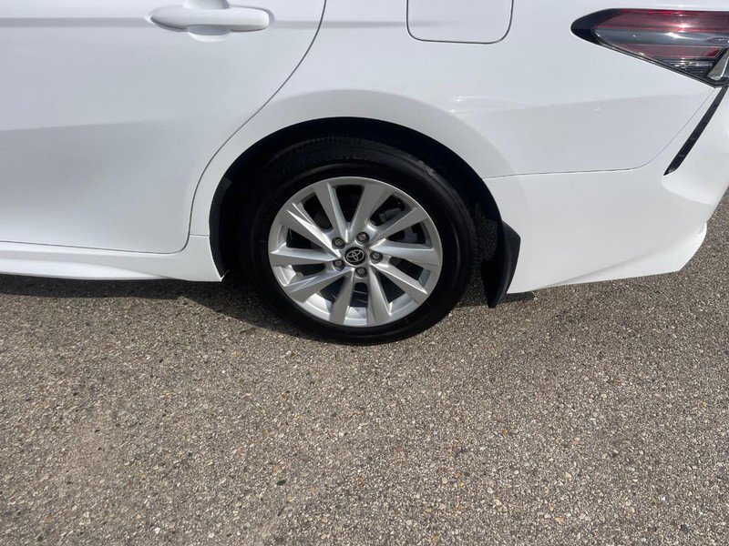 Used 2024 Toyota Camry SE image 5
