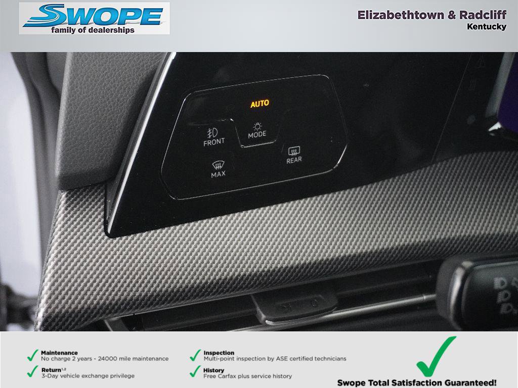 Used 2025 Volkswagen GTI SE FWD image 15
