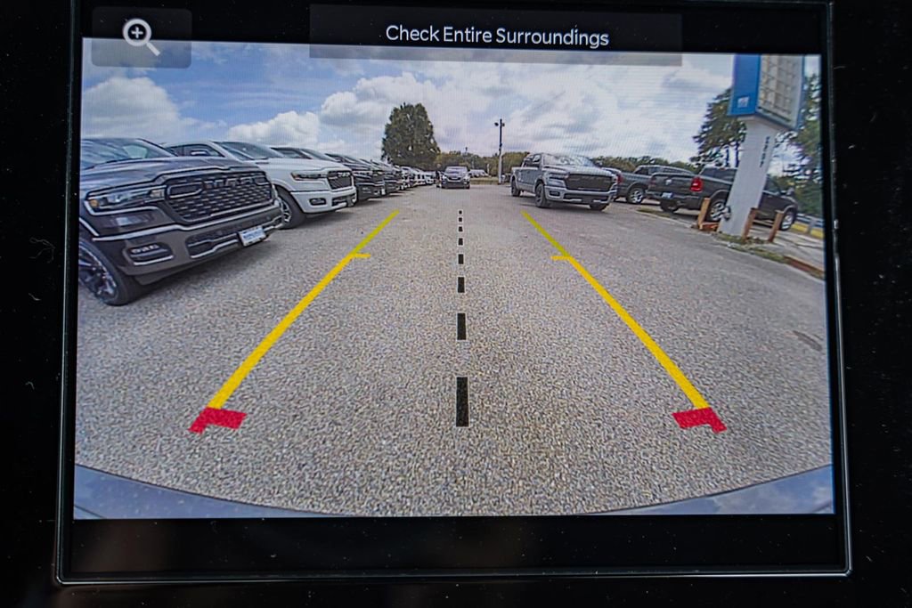 New 2025 Jeep Grand Cherokee Laredo X w/ Luxury Tech Group I image 38