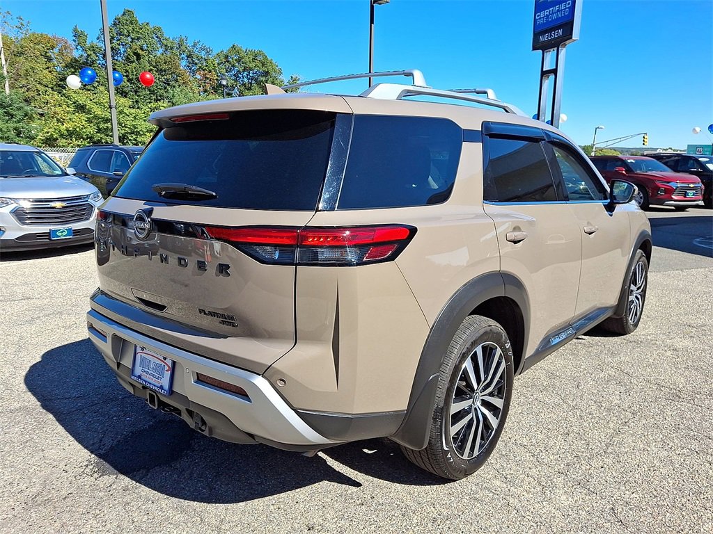 Used 2025 Nissan Pathfinder Platinum w/ Black Appearance Package image 25