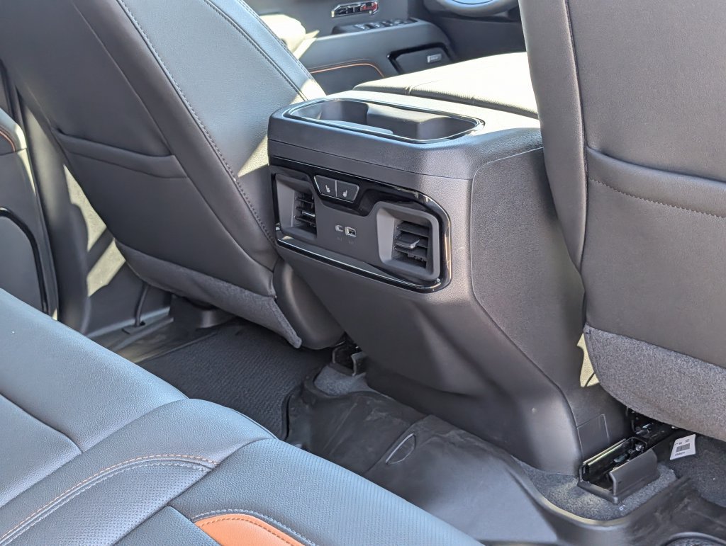 New 2026 GMC Sierra 1500 AT4 w/ AT4 Premium Package AWD/4WD image 31