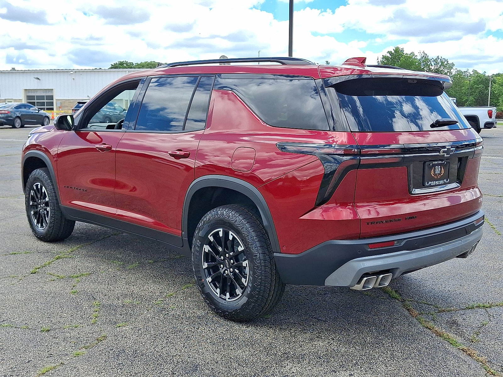 New 2026 Chevrolet Traverse Z71 w/ Enhanced Driving Package AWD/4WD image 11