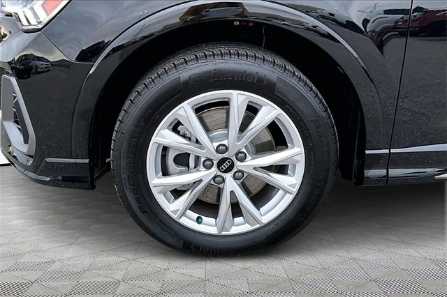 Used 2025 Audi Q3 2.0T Premium w/ Convenience Package image 8