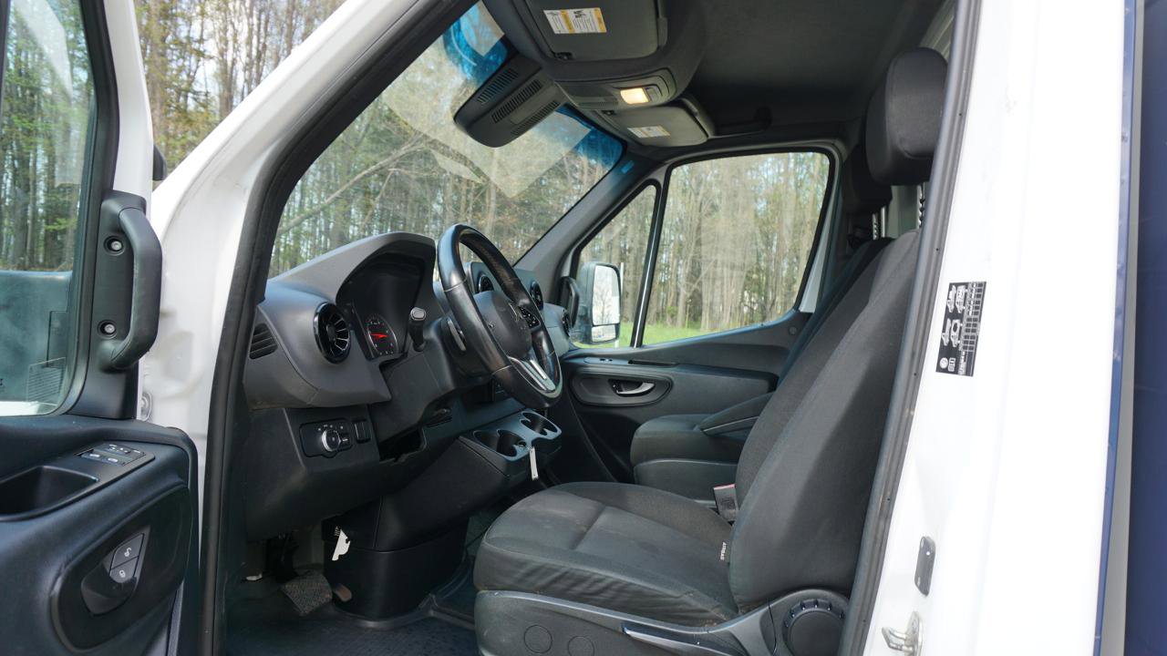 Used 2021 Mercedes-Benz Sprinter 4500 w/ Premium Package image 13