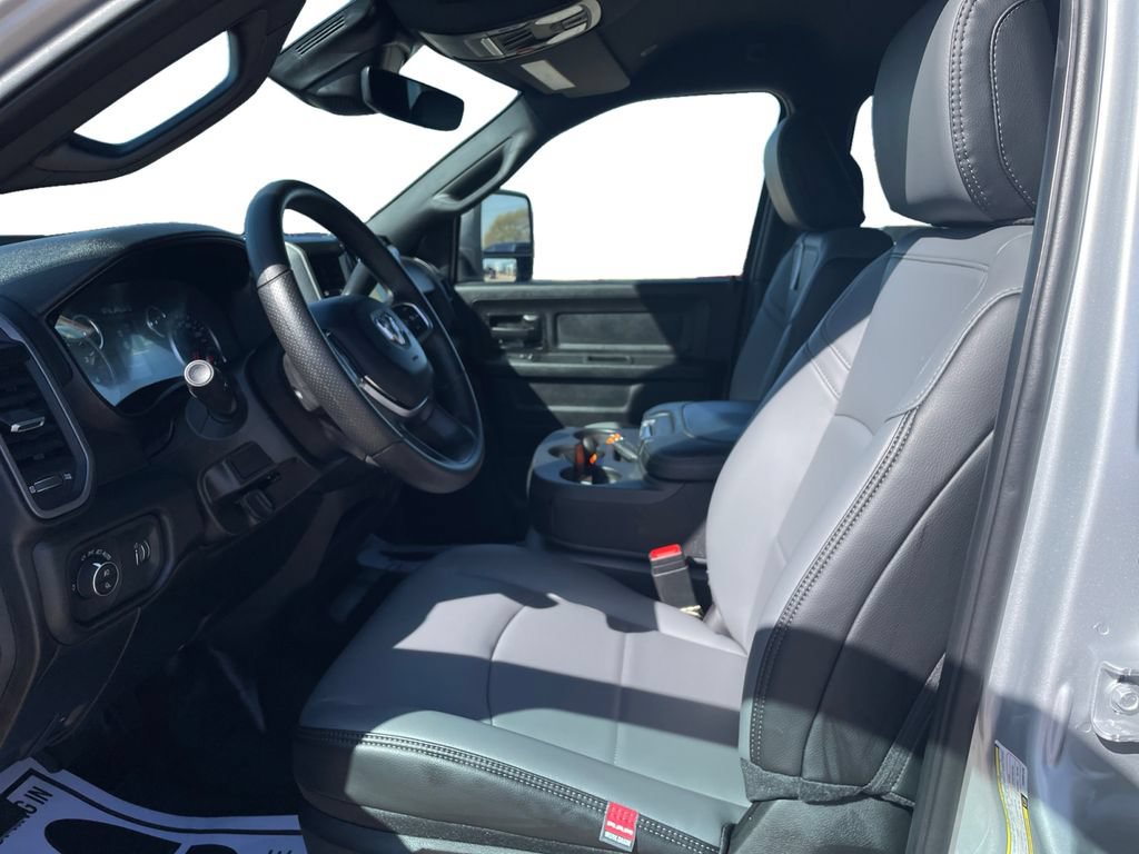 New 2026 RAM 3500 Tradesman AWD/4WD image 10