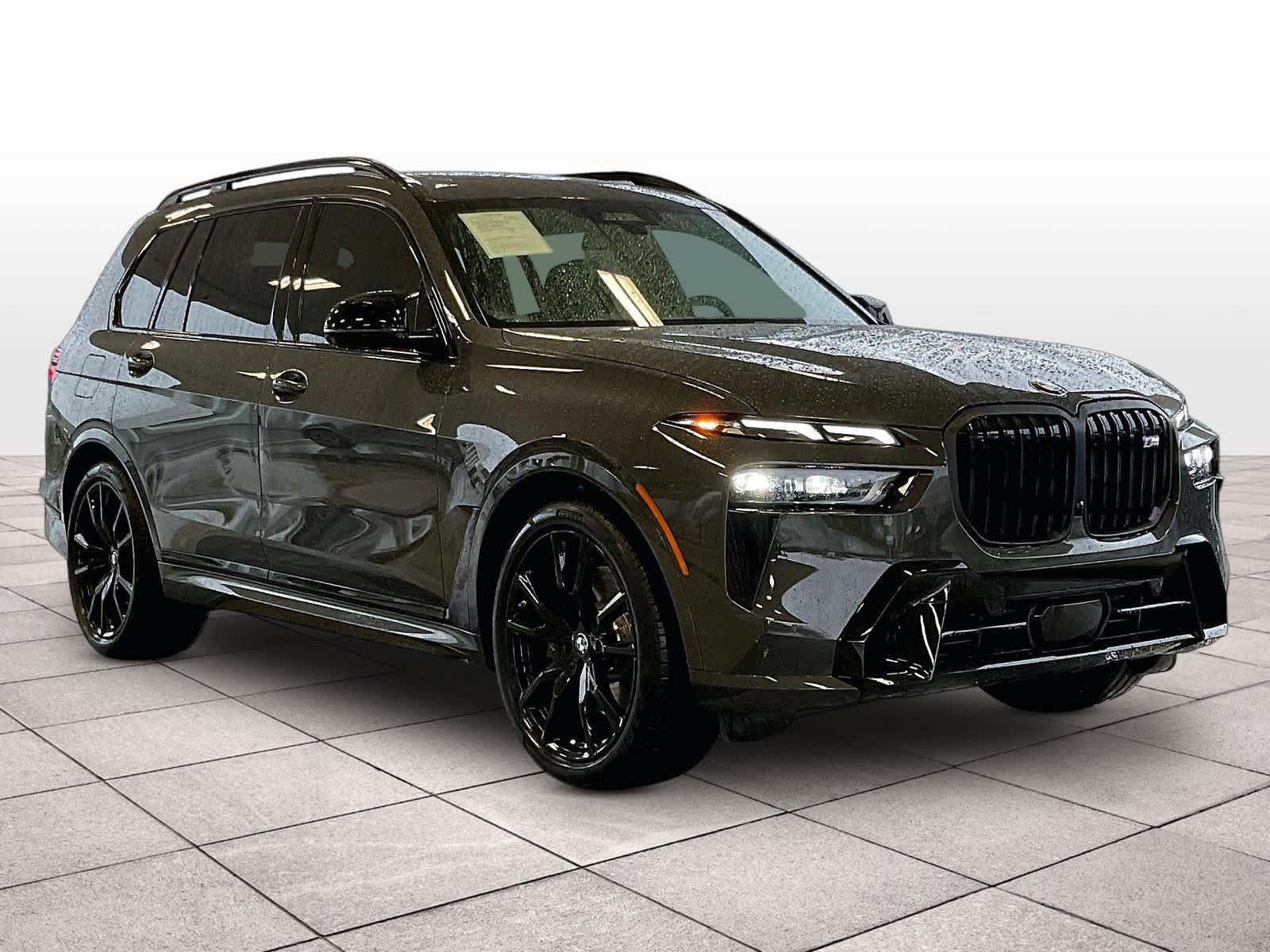 Used 2025 BMW X7 M60i image 2