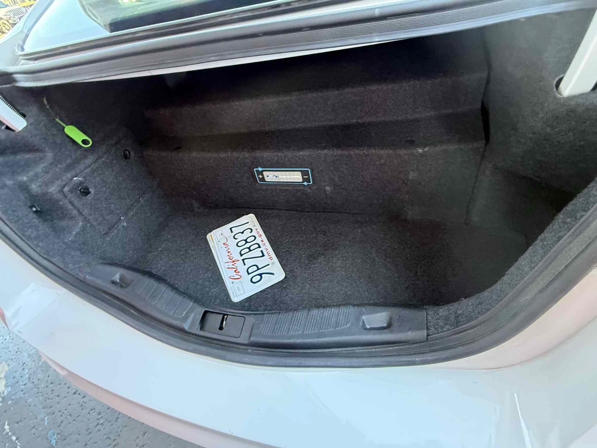 Used 2019 Ford Fusion Energi Titanium FWD image 86